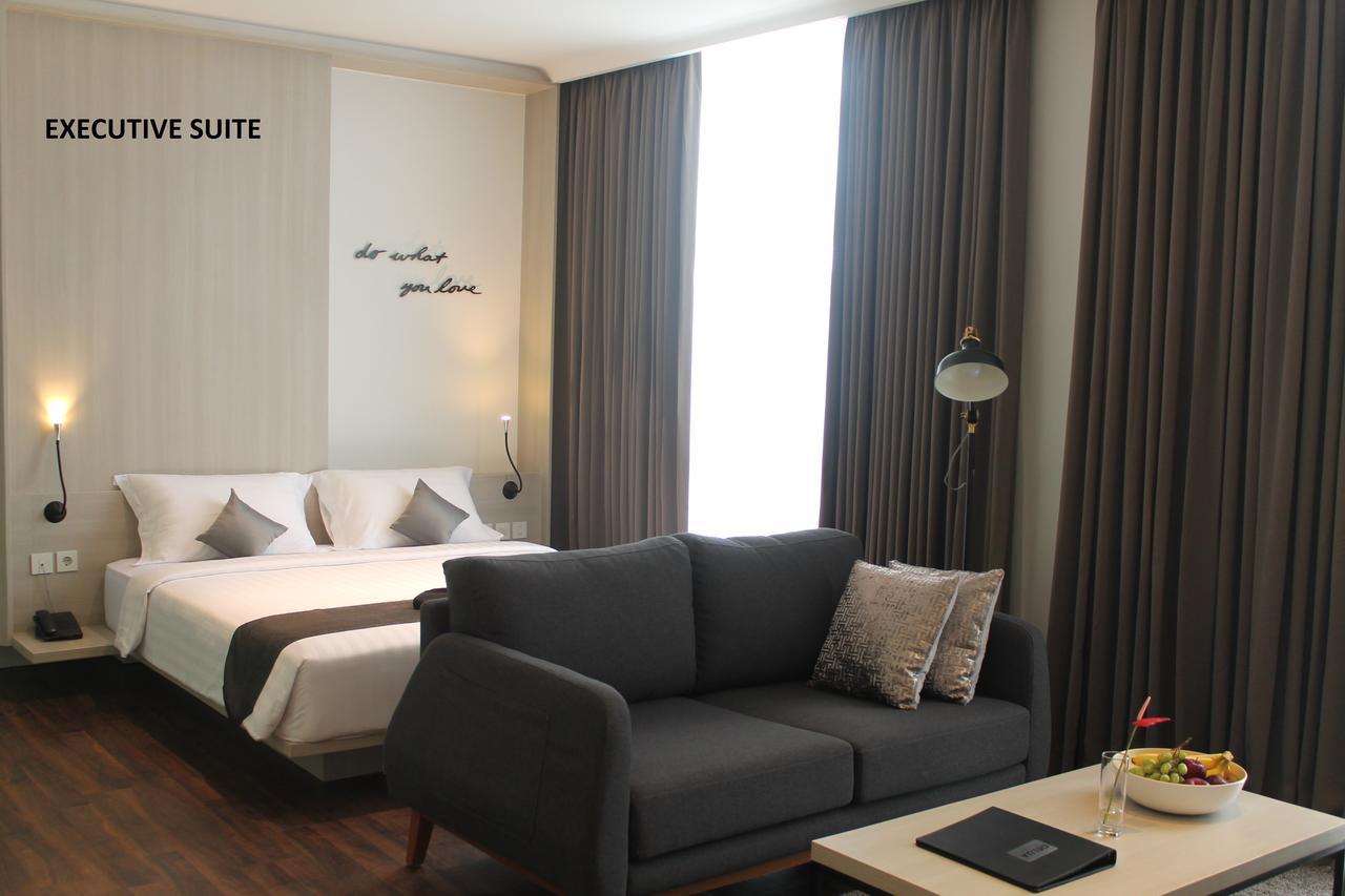 Delua Hotel Jakarta Extérieur photo
